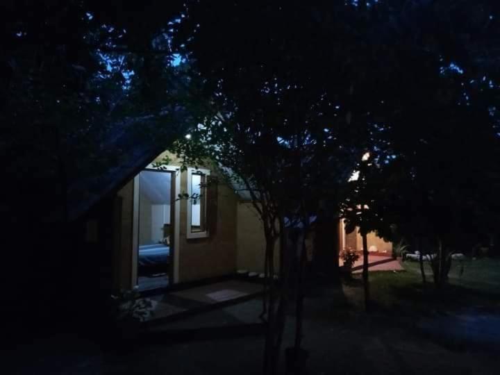 By The C' Cabanas Hikkaduwa Εξωτερικό φωτογραφία