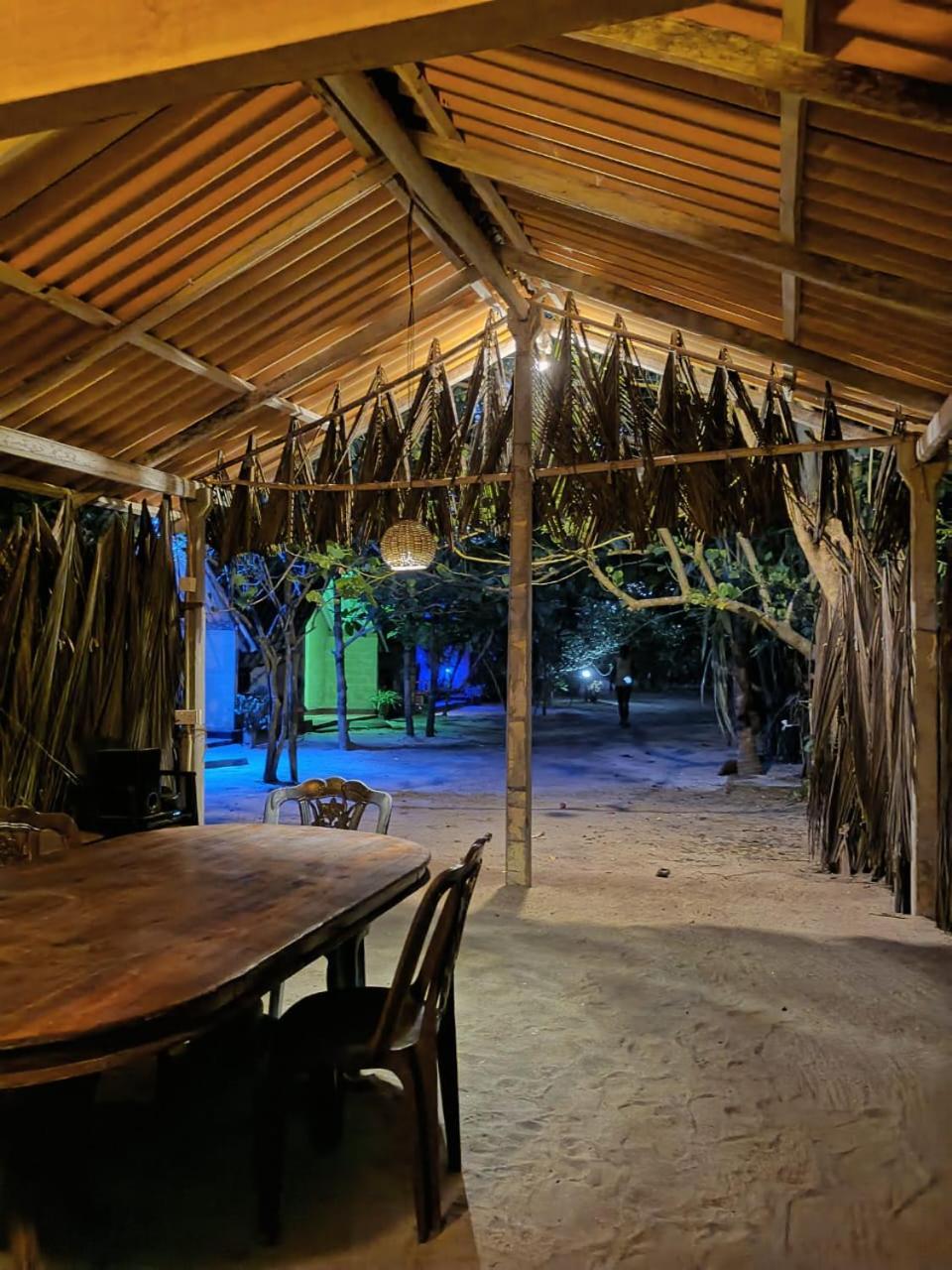 By The C' Cabanas Hikkaduwa Εξωτερικό φωτογραφία