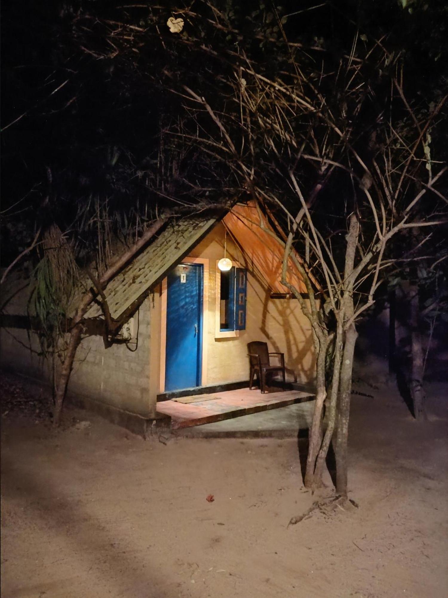By The C' Cabanas Hikkaduwa Εξωτερικό φωτογραφία